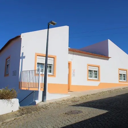 Casa Dos Avos Holiday home *